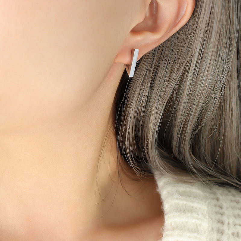 Exaggerated autumn and winter cold wind geometric star triangle earrings women's titanium steel stud earrings jewelry F338-9