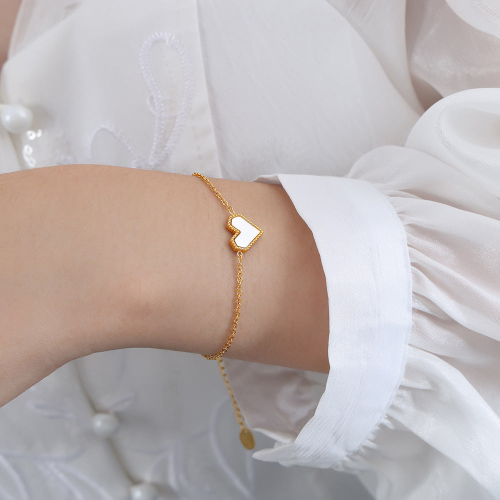 Light luxury love natural shell elegant exquisite titanium steel plated 18K gold women's jewelry set decoration