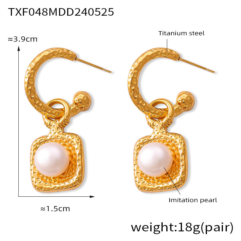 Personality niche polka dot texture design freshwater pearl jewelry temperament elegant titanium steel fashion suit