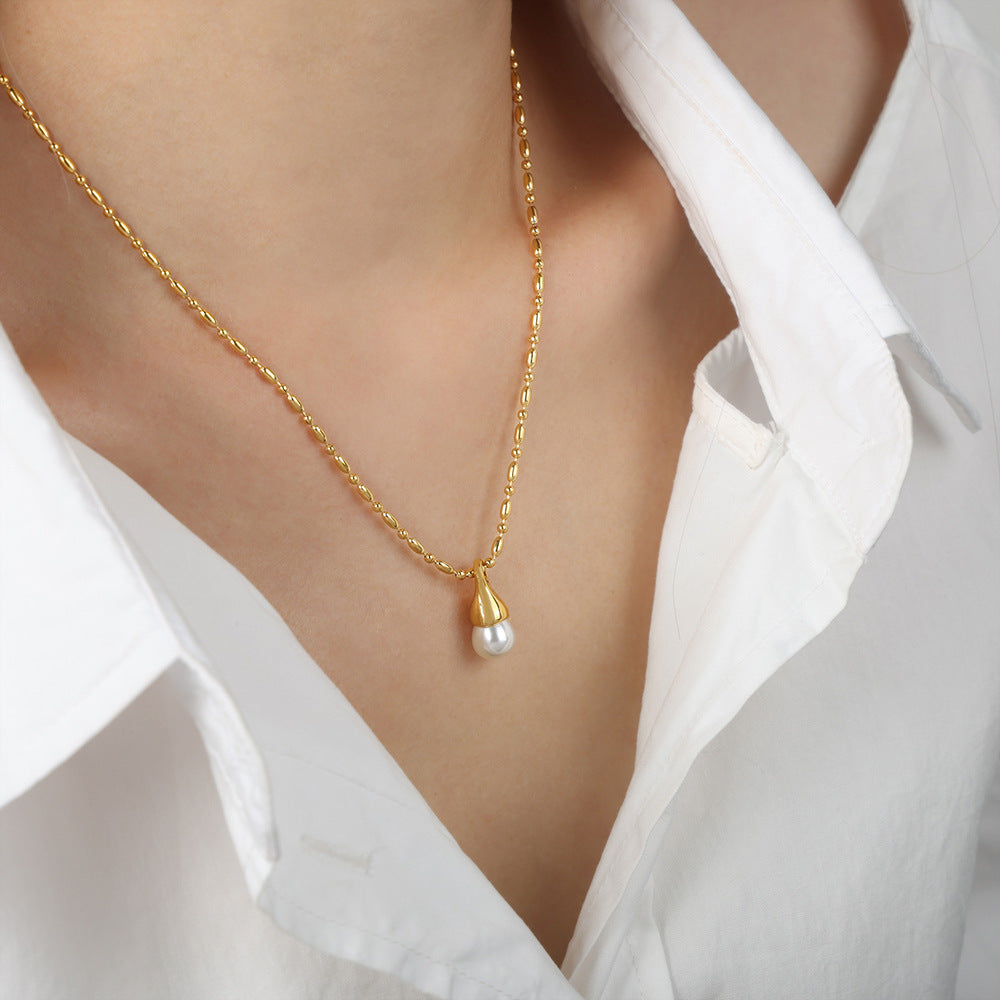 New light luxury simple niche design titanium steel gold-plated high-gloss bead pendant necklace fashion jewelry female pp