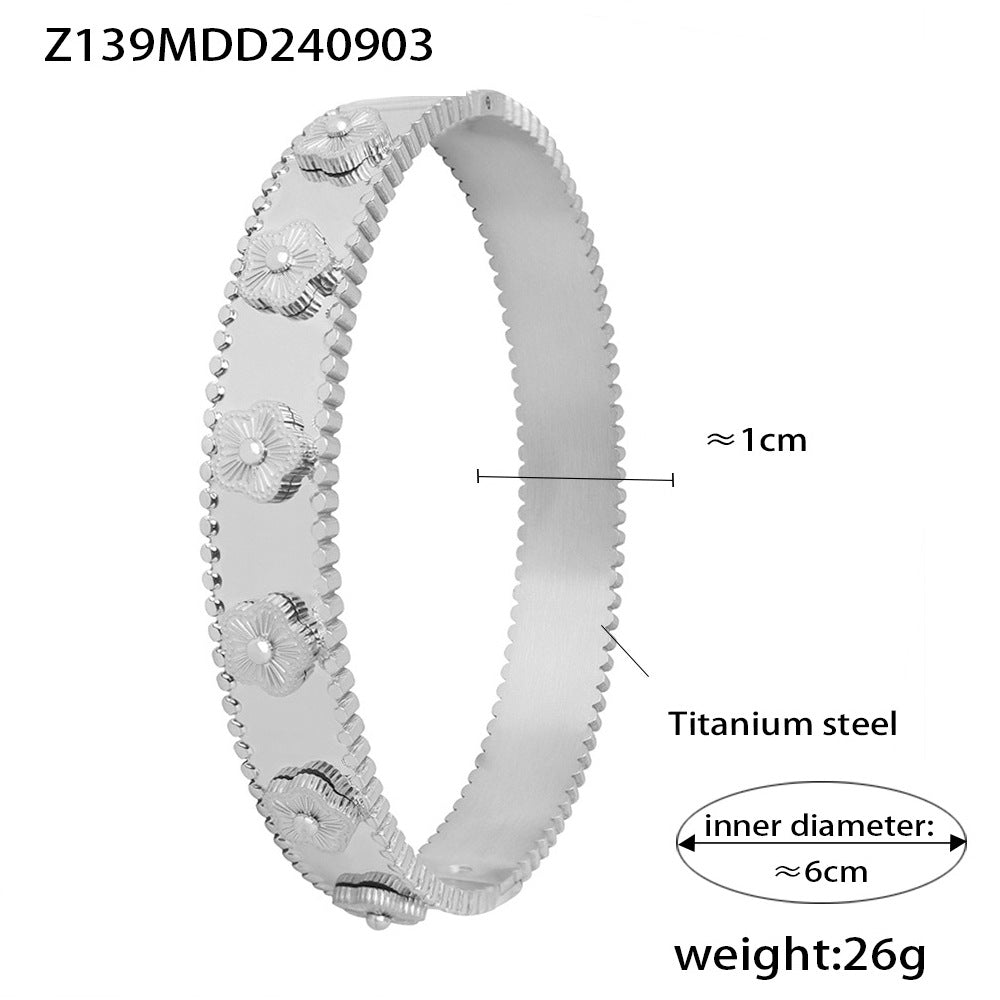 Embossed flower bracelet kaleidoscope ring titanium steel 18k gold niche exquisite temperament jewelry set wholesale