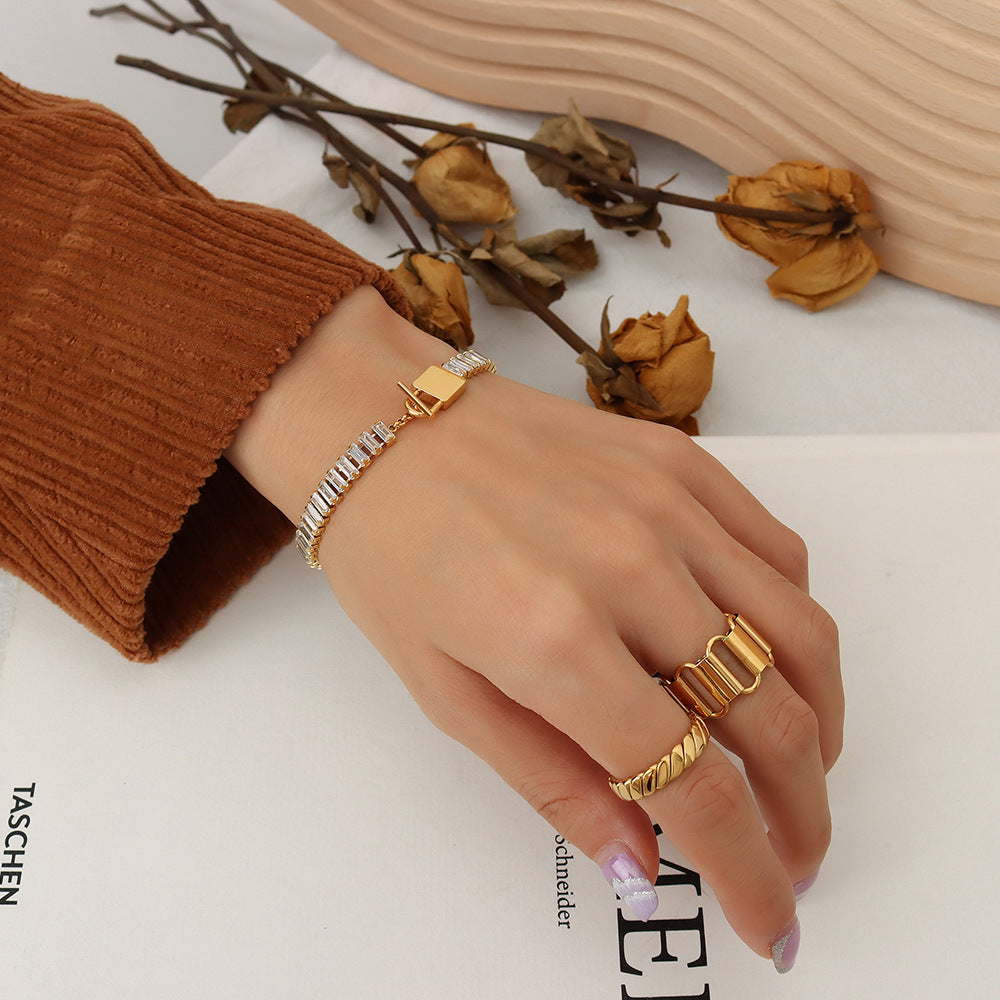 Cold wind light luxury simple lock head OT buckle zircon inlaid bracelet titanium steel plated 18K real gold jewelry 99