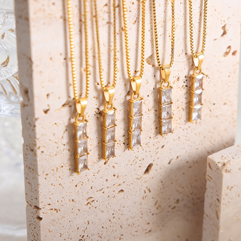 Titanium steel box chain personalized niche summer new Valentine's Day crystal stone pendant gold-plated necklace women's jewelry