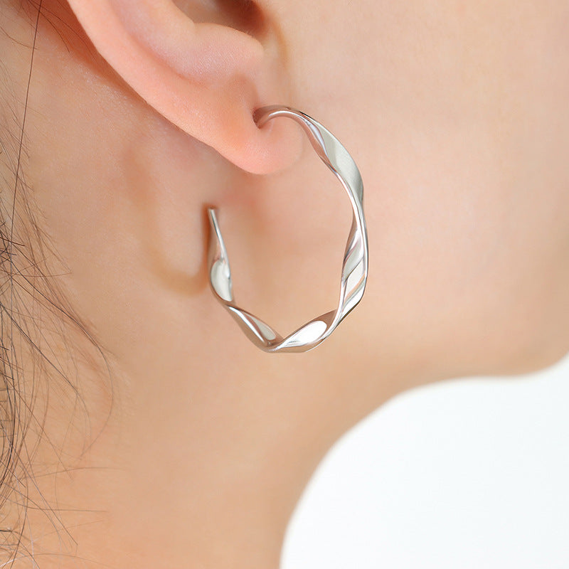 Designer twist line earrings personalized design C-type versatile temperament earrings titanium steel plated 18K gold earrings