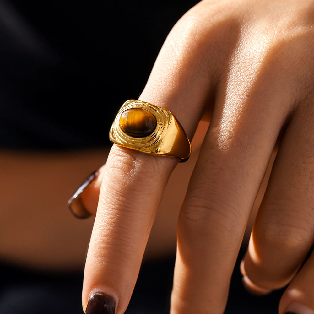 Vintage Textured Edge Oval Tiger's Eye Ring Titanium Steel Gold Plated Simple Light Luxury Index Finger Ring