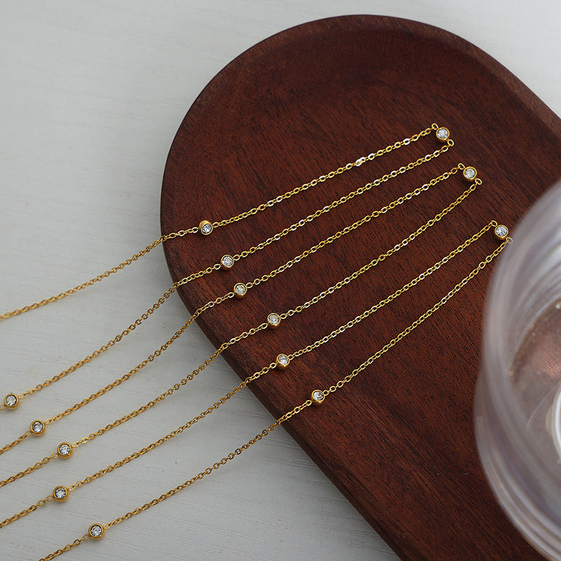 New high-end niche design simple trend titanium steel gold-plated diamond collarbone chain personalized jewelry female pp
