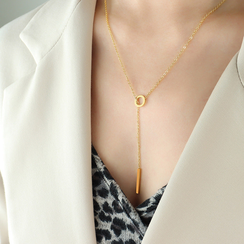 Clavicle chain cold wind pull clavicle chain niche necklace titanium steel 18K gold retro fringed necklace female pp