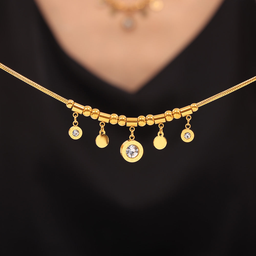 Minimalist style, sweet temperament, elegant personality jewelry, round brand inlaid with zircon design pendant, titanium steel necklace.