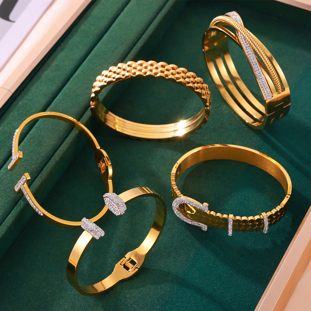 Niche personality light luxury high-end jewelry geometric diamond-encrusted design titanium steel gold-plated versatile bracelet