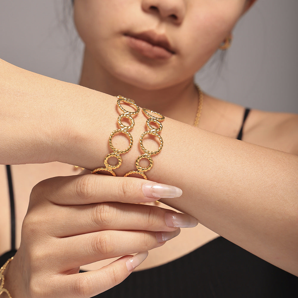 Threaded ring splicing opening bracelet European and American new stainless steel plated 18K real gold simple popular bracelet pp