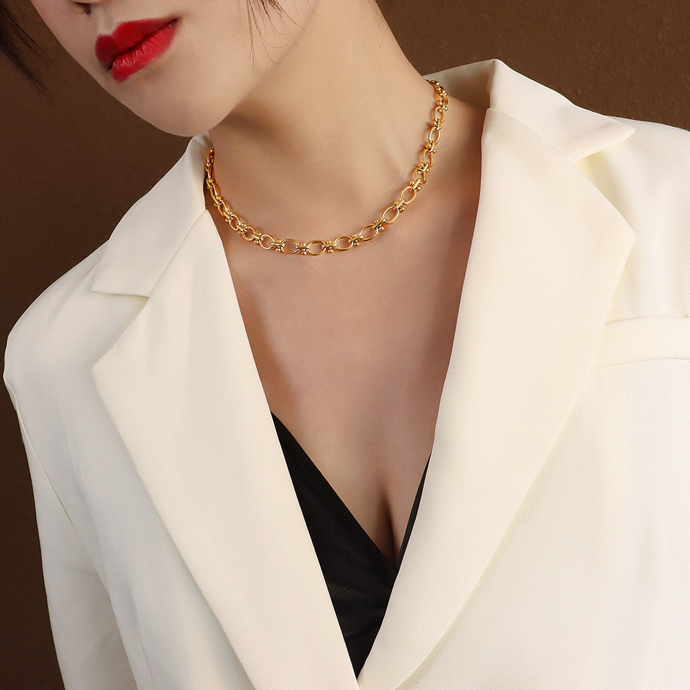 Marka European and American collarbone chain i cold wind neck chain chain splicing versatile necklace titanium steel 18K gold