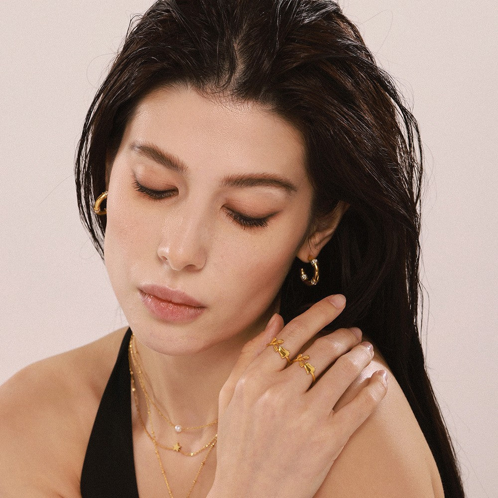 Mori rose embossed ring female creative opening stainless steel does not fade beautiful literary jewelry spot
