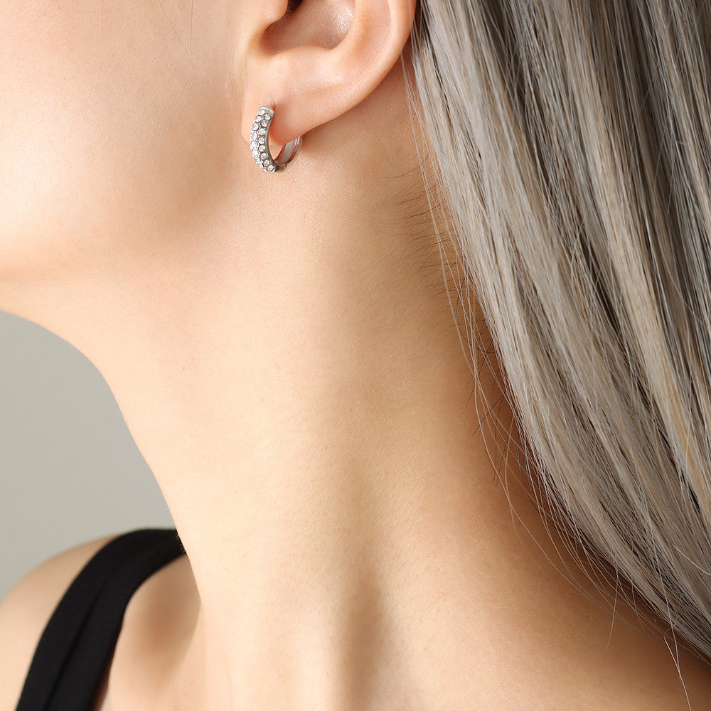 Zircon ear buckle round small stud earrings titanium steel plated 18K gold earrings personalized fashion ear hole temperament ear jewelry 99
