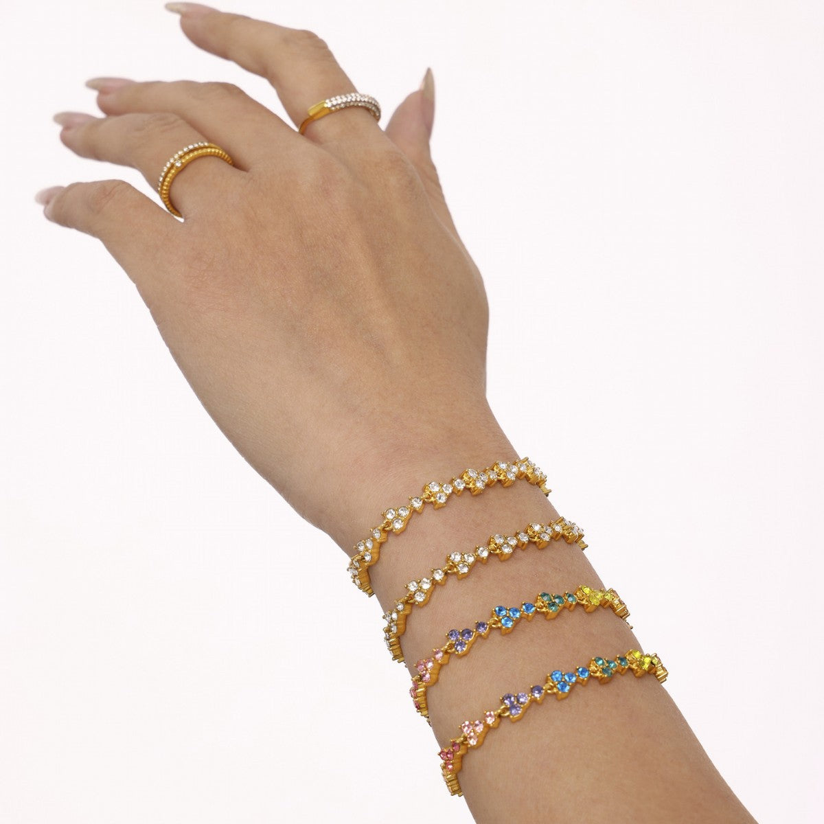 Dopamine triangle plum flower handmade chain inlaid with heavy industry luxury zircon stainless steel plated 18K real gold bracelet