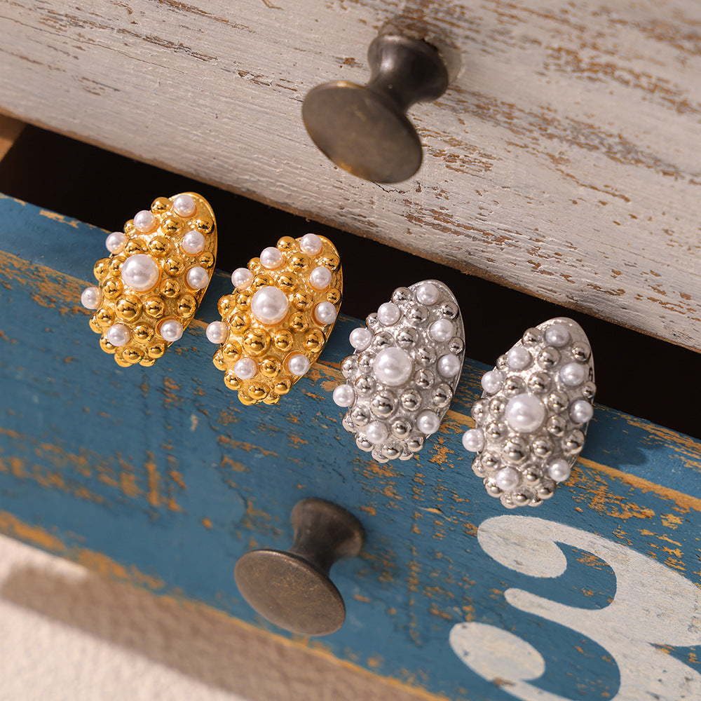Wind fashion simple personality water drop shape elegant earrings inlaid bead design titanium steel gold-plated stud earrings