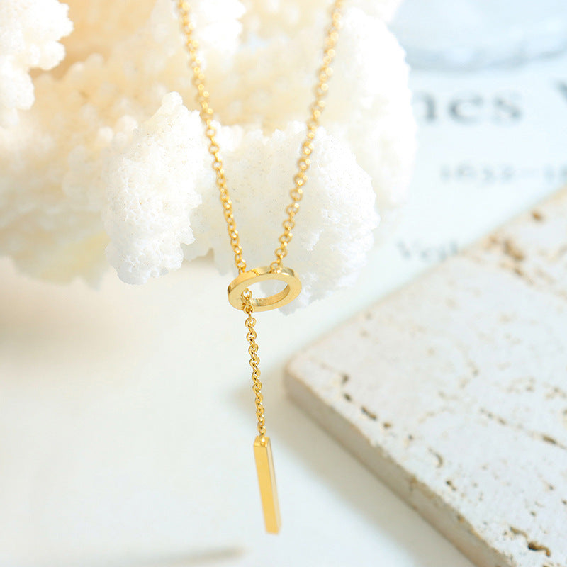 Clavicle chain cold wind pull clavicle chain niche necklace titanium steel 18K gold retro fringed necklace female pp