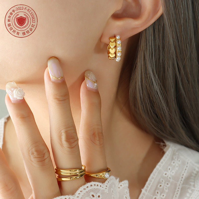 Court style gentle gentle and pleasant imitation pearl earrings, geometric C-shaped love lines personalized stud earrings