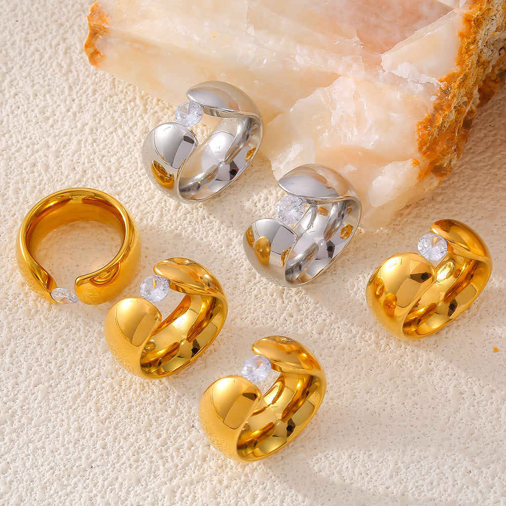 New wide-edge clip zircon smooth ring retro niche design titanium steel plated 18k gold jewelry pp