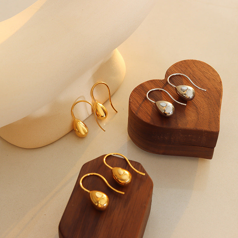 Personality, creativity, elegance, temperament, fashion trend, water drop earrings, Hong Kong wind titanium steel gold-plated niche ear hooks that do not fade