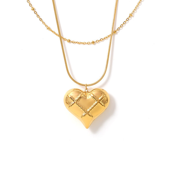 Hollow plaid love pendant necklace stainless steel plated 18K real gold stacked chic wind collarbone chain women