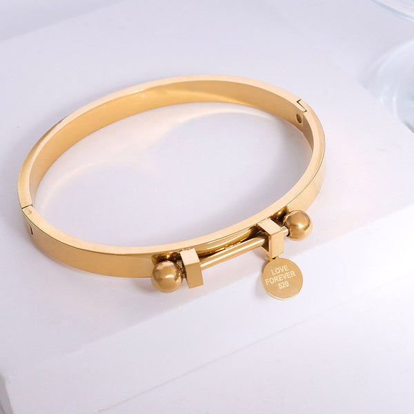 Geometric round card lettering love design bracelet titanium steel plated 18k real gold jewelry Z111