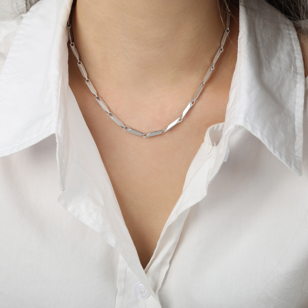 New high-end cold wind niche simple fashion versatile temperament titanium steel gold-plated personalized necklace jewelry