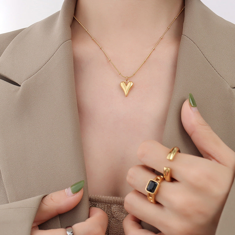 Trend cold wind light luxury fashion simple love necklace titanium steel plated 18K real gold neck chain P575