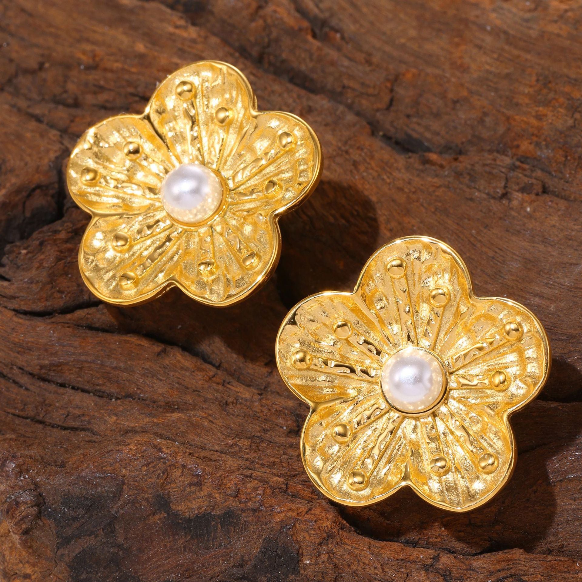 Textured petals flower inlaid bead stud earrings stainless steel electroplated 18K real gold earrings earrings combination