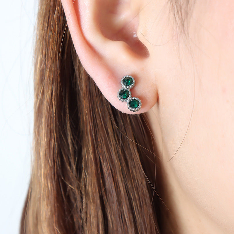 Creative fashion light luxury inlaid zircon stud earrings niche design sense Internet celebrity same fashion versatile gold-plated earrings pp