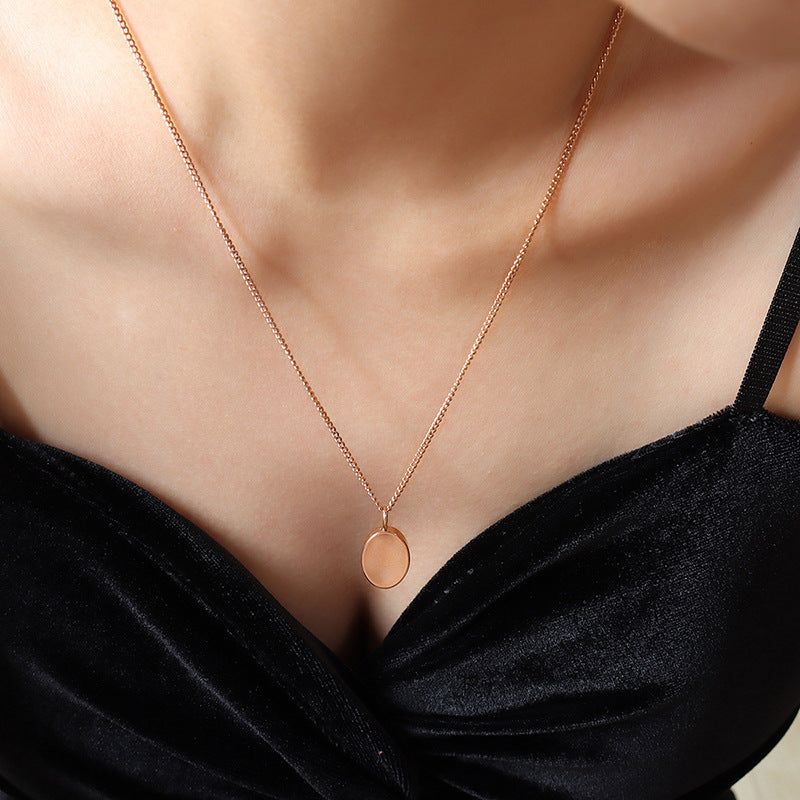 Design Sense Exquisite Geometric Oval Pendant Necklace Versatile Personality Fashion Light Luxury Titanium Steel Gold Plated Clavicle Chain