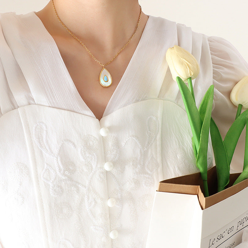 Cold Feng Shui Drop Shape Pendant Necklace Female, White Sea Pui'ao Gemstone Inlaid Versatile Fashion Clavicle Chain