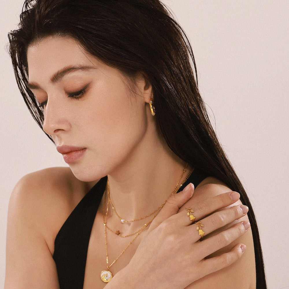Mori rose embossed ring female creative opening stainless steel does not fade beautiful literary jewelry spot