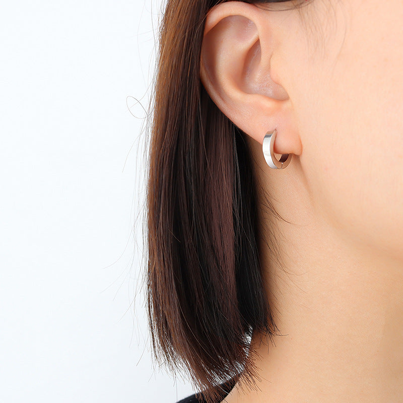 Cold wind light luxury trend geometric circle stainless steel earrings titanium steel plated 18K real gold ear jewelry