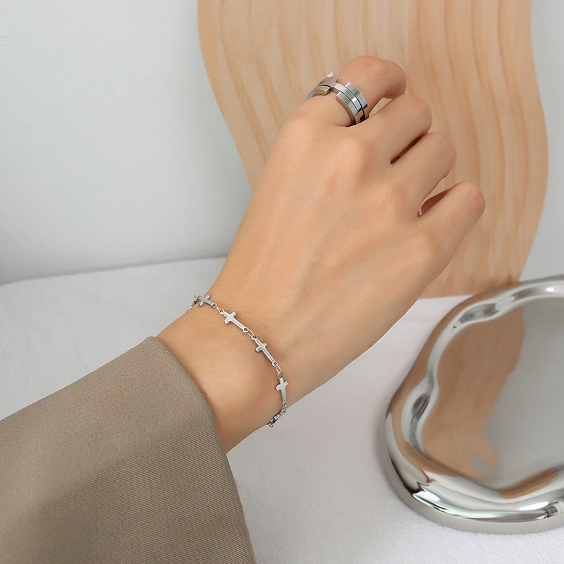 Cold wind light luxury trend fashion cross bracelet titanium steel plated 18K real gold versatile jewelry E081