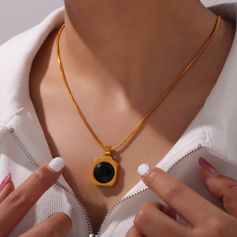 Hot-selling personalized light luxury jewelry inlaid with tiger's eye design titanium steel jewelry set pp