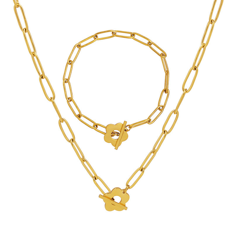 Small fresh geometric plum blossom OT buckle personalized thick chain necklace simple bracelet two-piece jewelry set