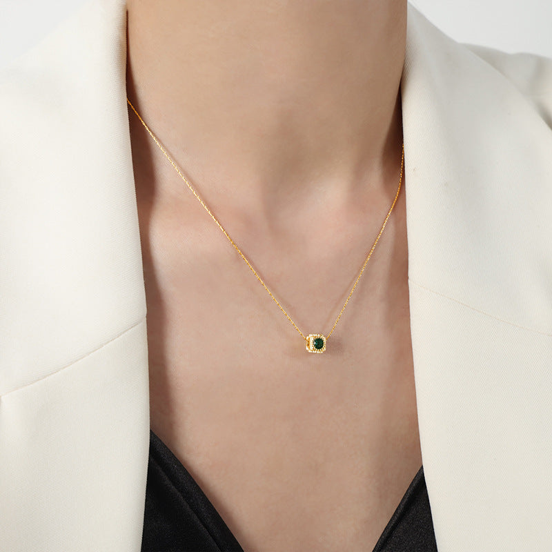 New high-end retro light luxury niche design geometric copper inlaid zircon pendant necklace jewelry women