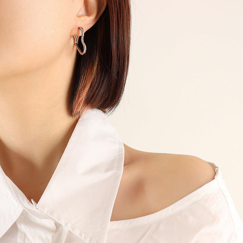 Plain circle niche versatile design titanium steel gold-plated earrings women's Korean trendy new ear jewelry spot 99