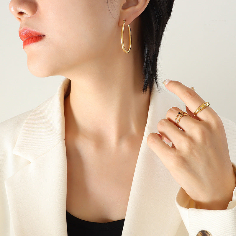 Plain ring titanium steel plated 18K gold U-shaped earrings femininity niche design versatile ear buckle earrings 99