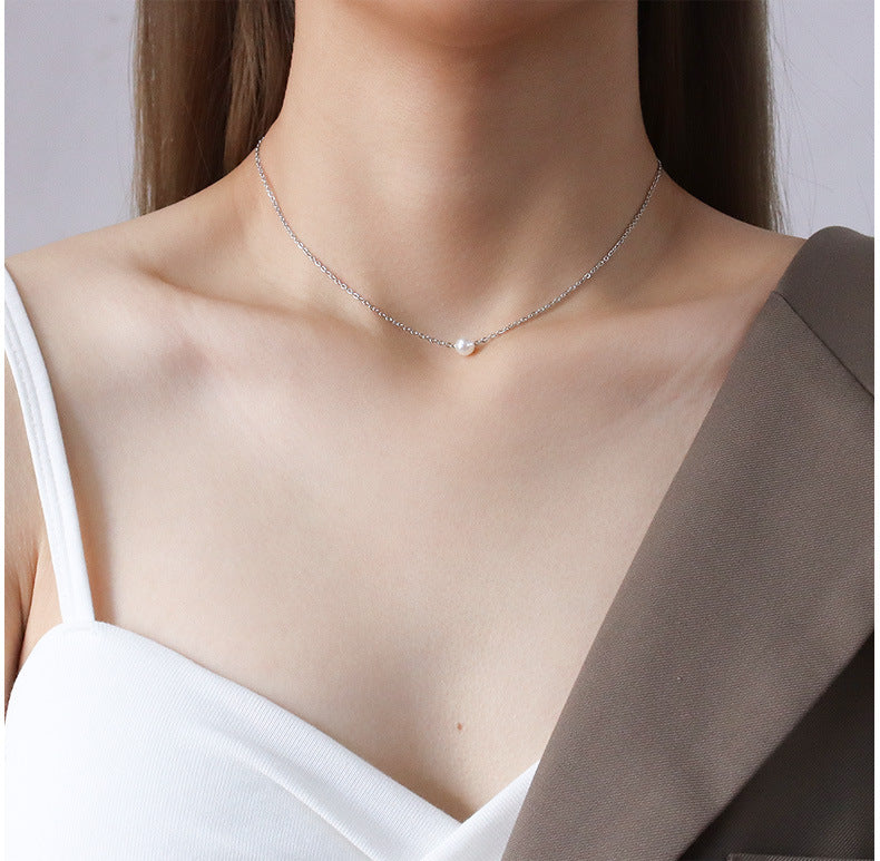 Cold wind chocker titanium steel plated 18K gold imitation pearl pendant necklace women's collarbone neck chain