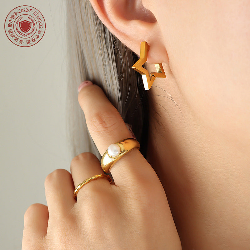 Exaggerated autumn and winter cold wind geometric star triangle earrings women's titanium steel stud earrings jewelry F338-9