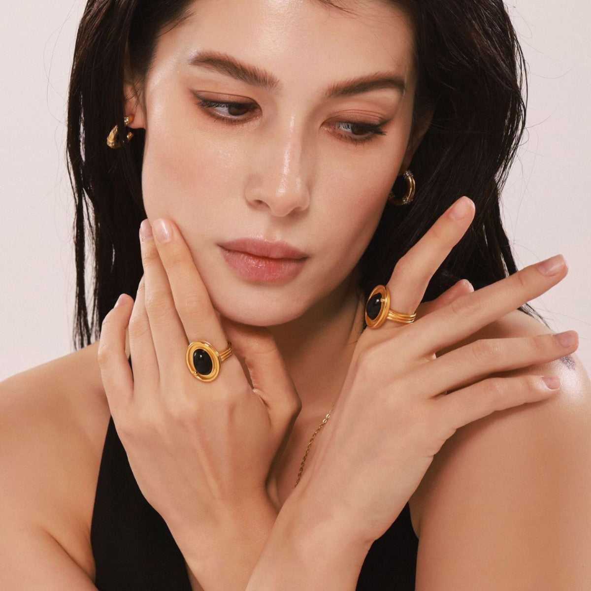 Stainless steel oval black agate ring light luxury ring titanium steel 18K real gold hand jewelry