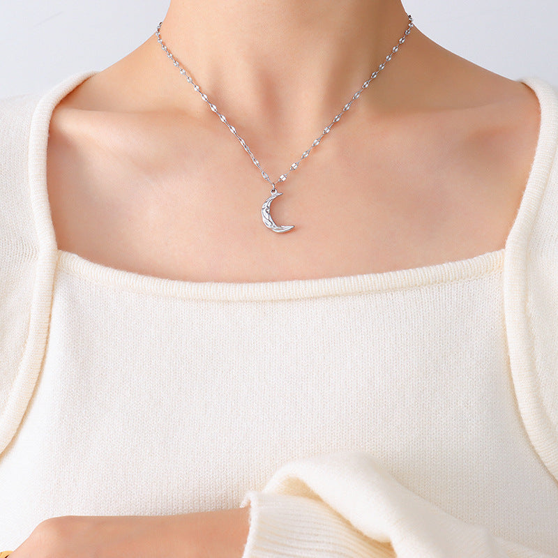 Cold wind chocker light luxury beating moon necklace, titanium steel plated 18K gold collarbone women's neck chain