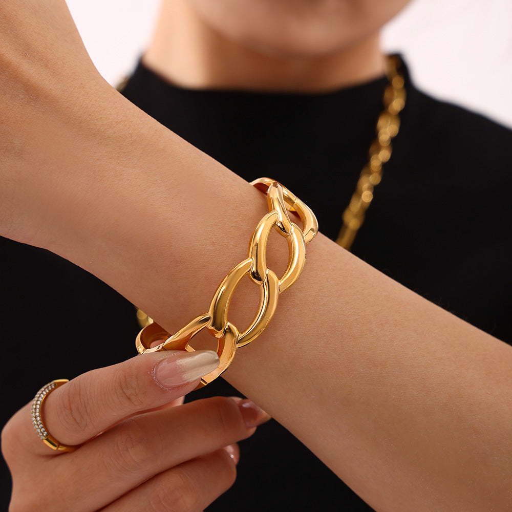 Stainless steel PVD electroplated 18K real gold interlocking bracelet simple fashion trend bracelet spot 99