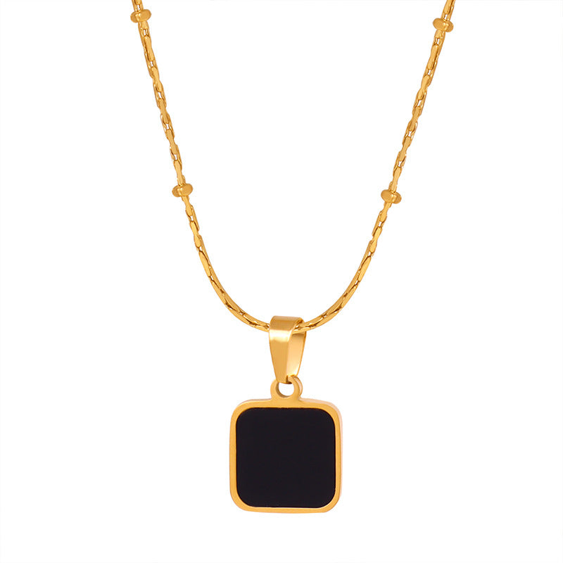 New fashion retro light luxury high sense niche square pendant collarbone chain personalized design titanium steel jewelry pp