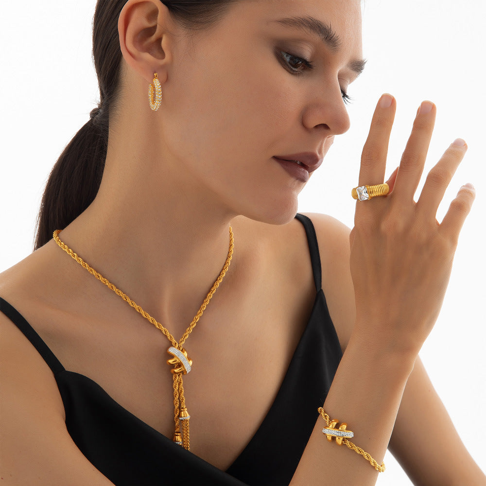 Simple personality geometric twist chain jewelry with diamond design sense light luxury wind titanium steel gold-plated jewelry set