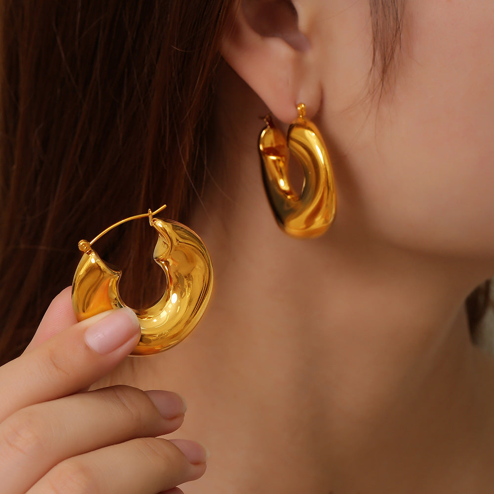 Hot-selling niche personality versatile U-shaped jewelry geometric line weaving design titanium steel glossy earrings