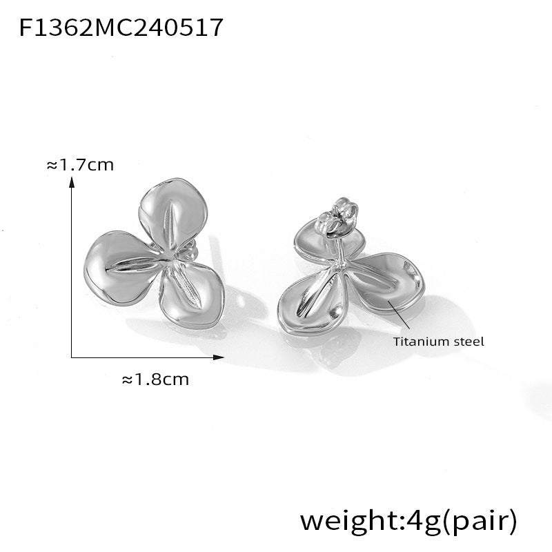 Popular stainless steel exaggerated flower earrings women's French fashion light luxury personalized small flower stud earrings