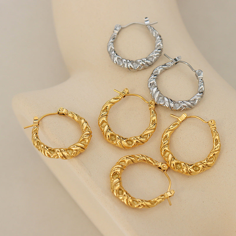 Trendy minimalist geometric titanium steel gold-plated ear buckles, exquisite temperament twist earrings accessories pp
