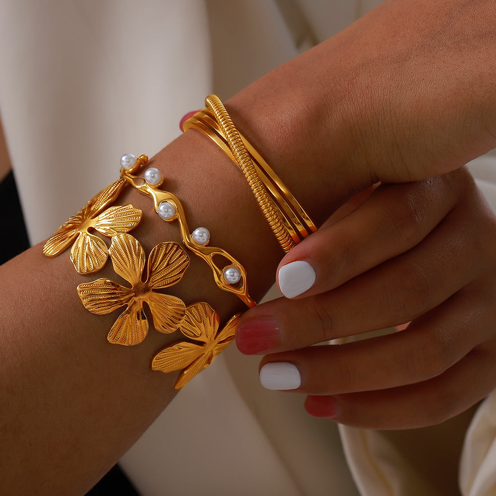 Personalized niche texture design bracelet 18K gold-plated non-fading light luxury temperament jewelry women's wholesale